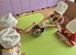 Mali kucharze, wielkie smaki – kulinarna przygoda z DANONE