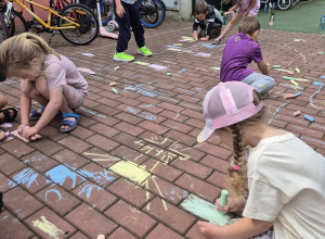 Fanfary, kolory i kreda – dzień pełen radości w grupie Bum Cyk Cyk